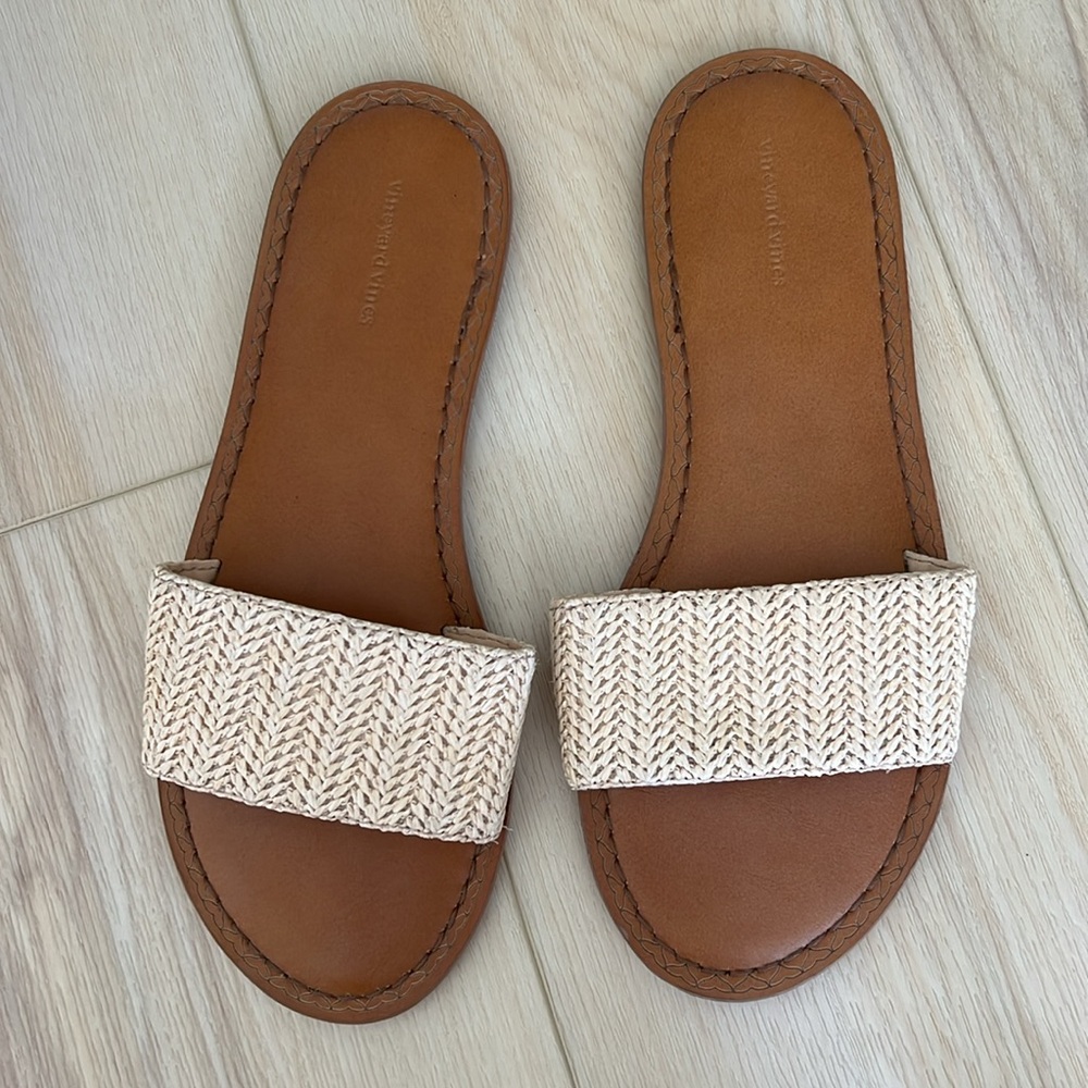 Vineyard Vines Raffia Sandals - Picture 2 of 3